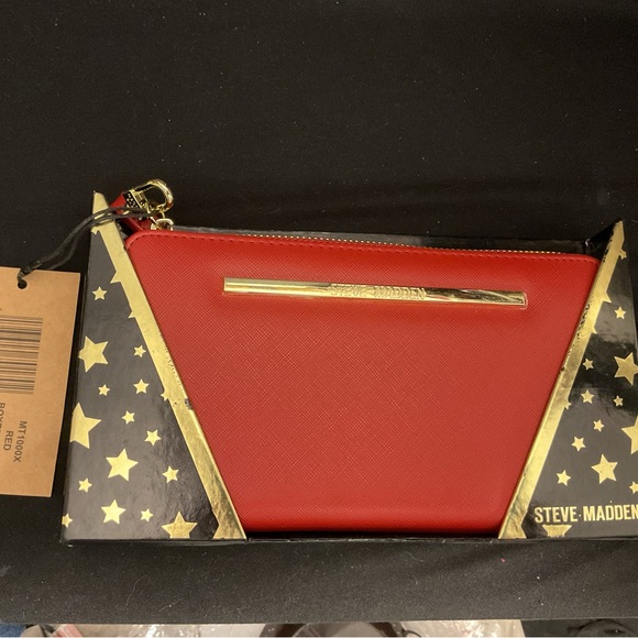 Steve Madden Red/Gold Clutch/Wristlet Wallet MT1000X 8X4.5X1.5 NWT - Picture 1 of 5